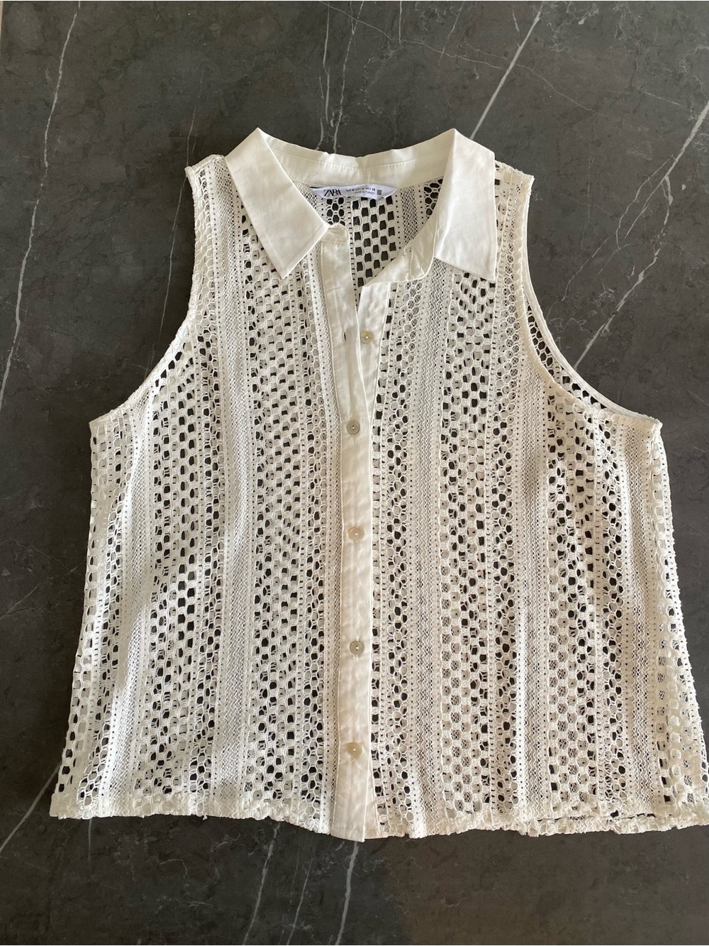 Zara Cream/White Crochet Button-Front Sleeveless Top. NEVER WORN.